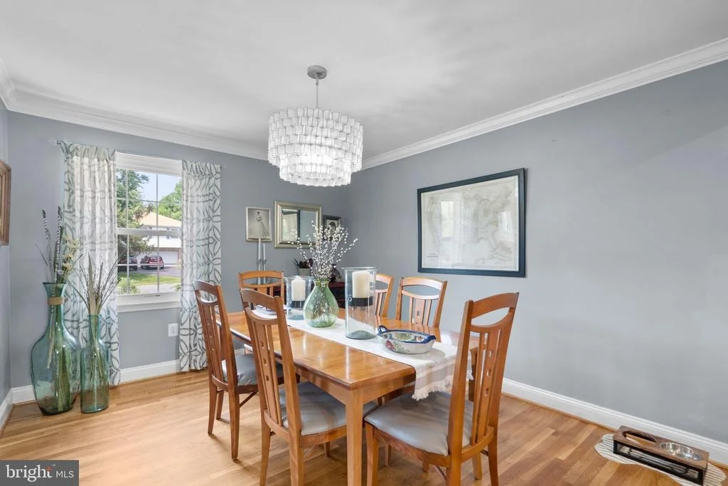 Photo of 4117 QUEEN MARY DRIVE