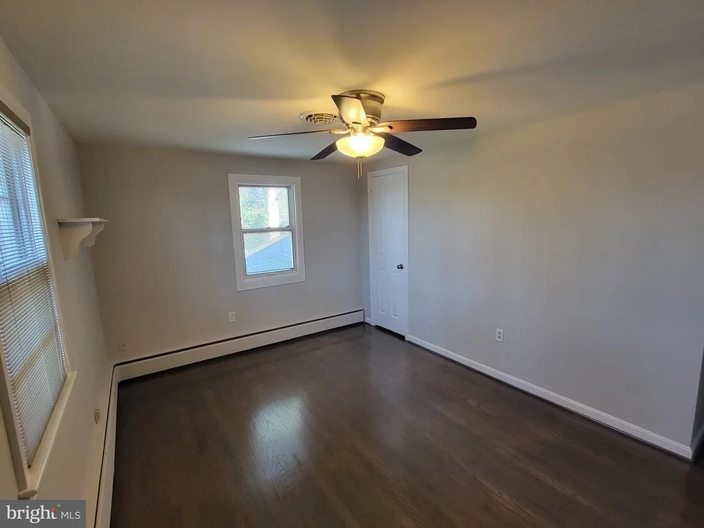 Photo of 18909 MUNCASTER ROAD
