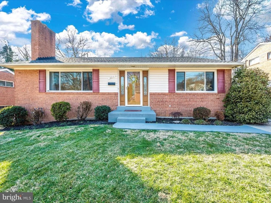 Photo of 13206 BLUHILL ROAD