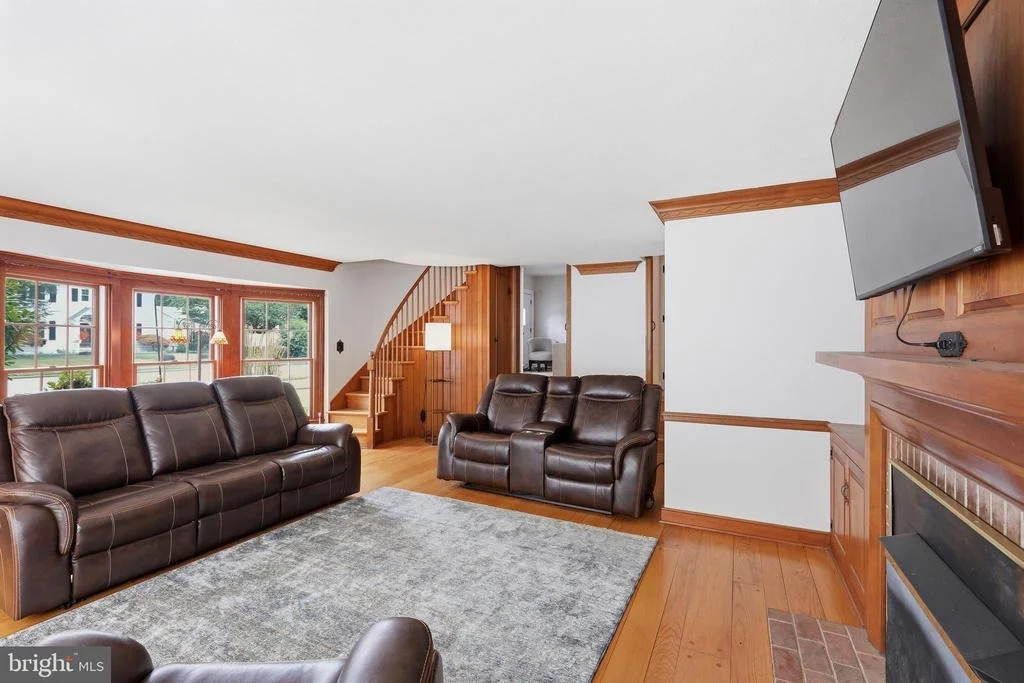 Photo of 727 N GOVERNORS AVENUE