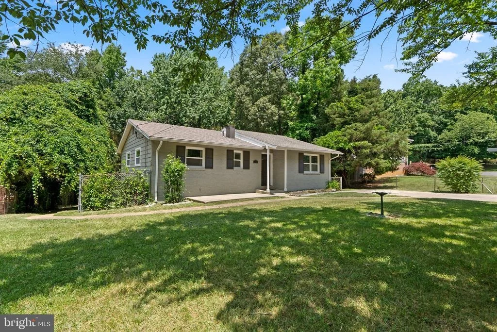 Photo of 5010 THUMAN DRIVE