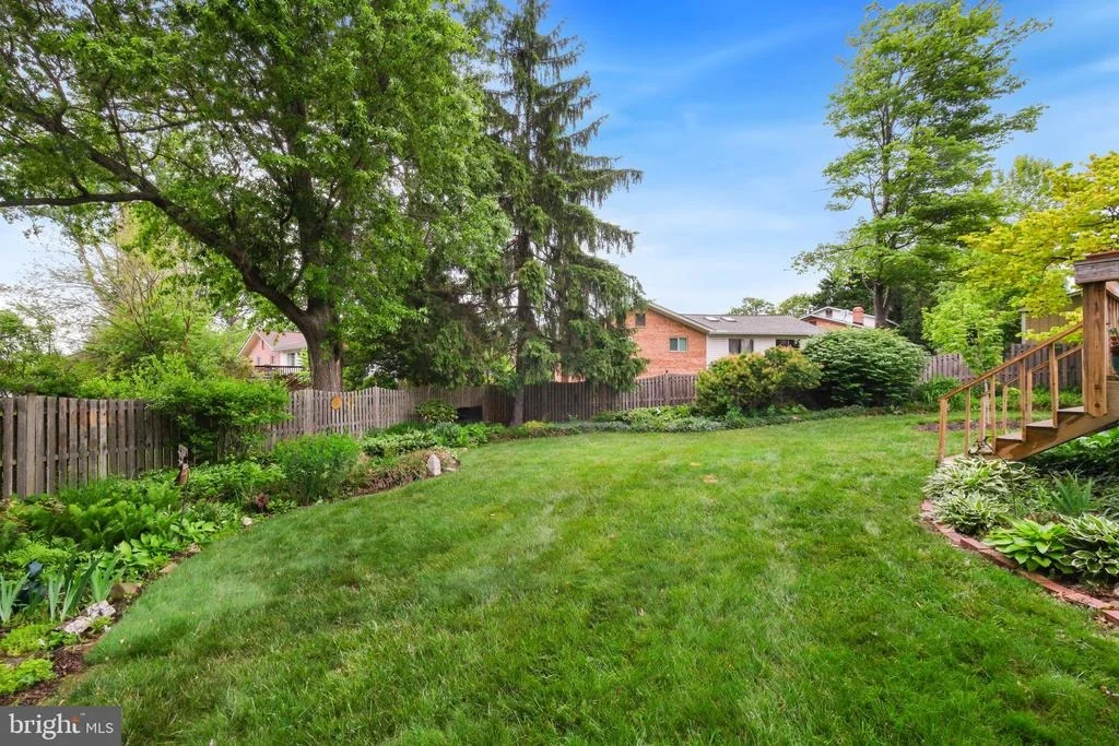 Photo of 8815 POSTOAK ROAD