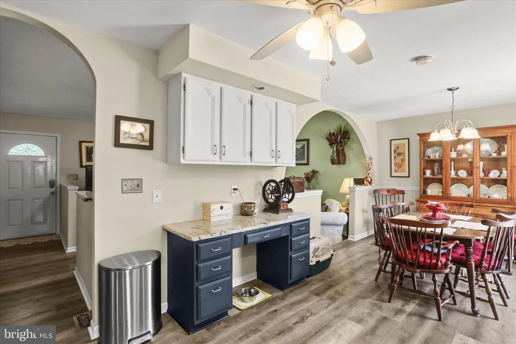 Photo of 17 ECKER AVENUE