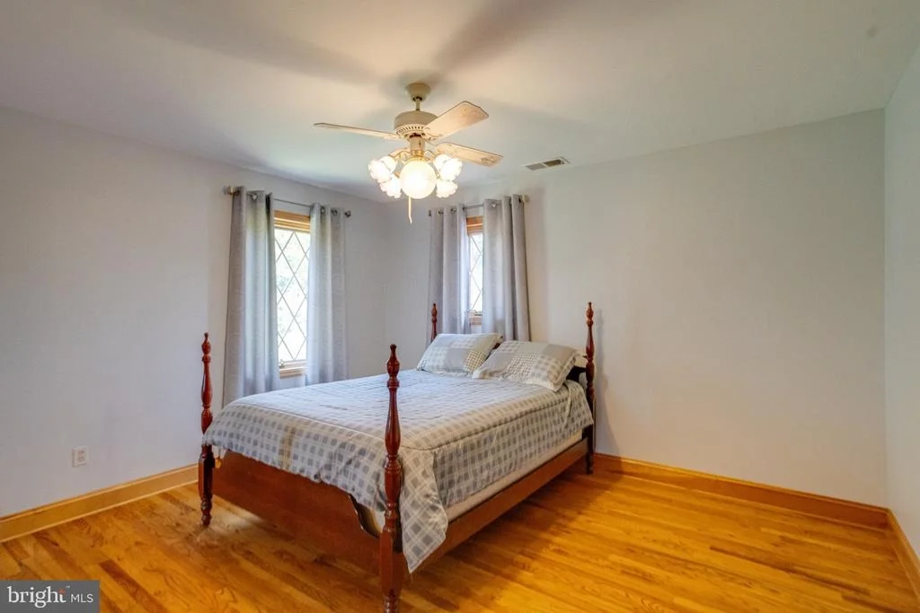 Photo of 2300 KINGS ARMS DRIVE