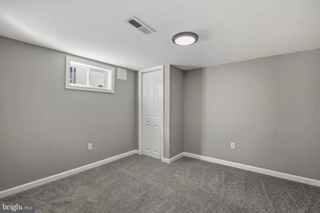 Photo of 183 KENWOOD ROAD