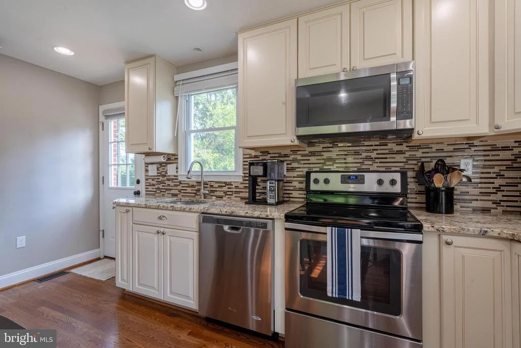 Photo of 130 SMITH AVENUE