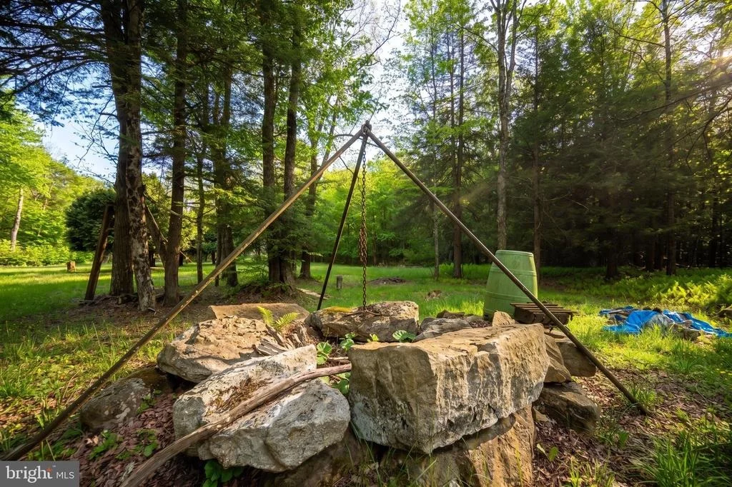 Photo of 1099 TABLE ROCK ROAD