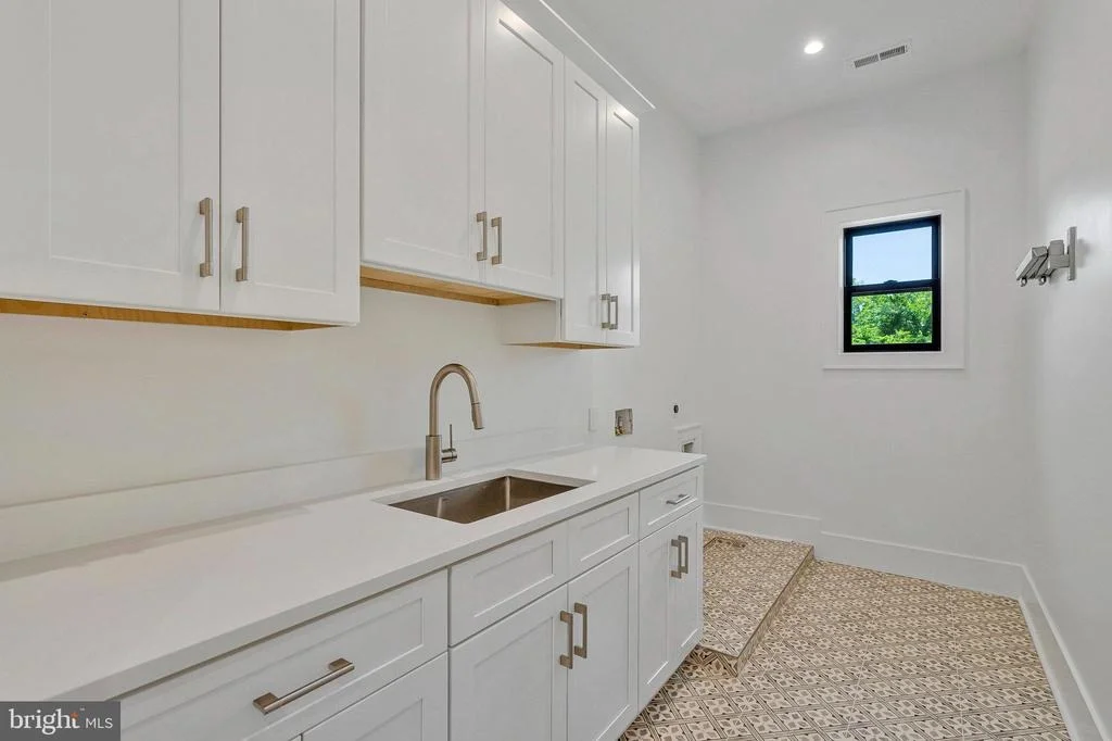 Photo of 1434 WAGGAMAN CIRCLE