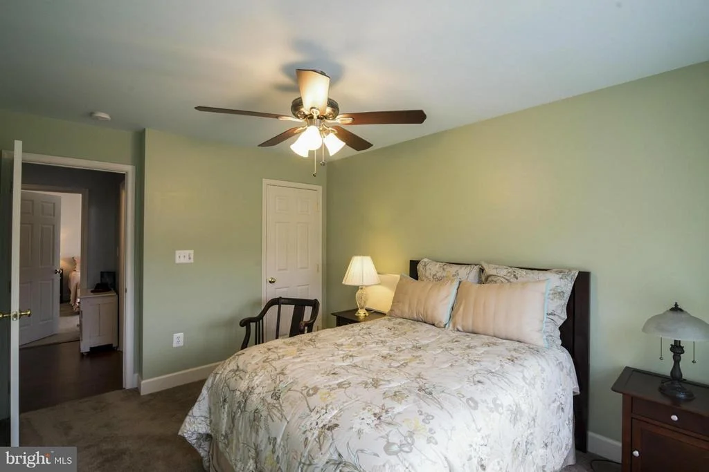 Photo of 1825 GREENLEESE DRIVE