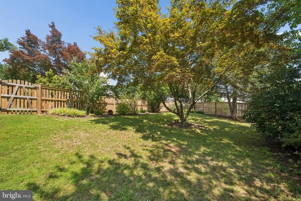 Photo of 6305 DERBY CIRCLE