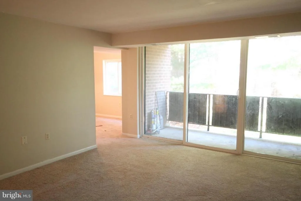 Photo of Unit 12B at 1400 NORTHGATE SQUARE