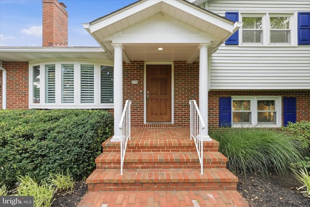 Photo of 6796 SUNNYBROOK DRIVE