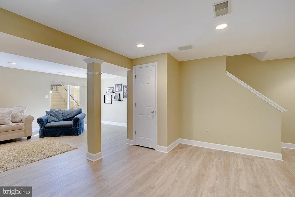 Photo of 2427 CHELMSFORD DRIVE