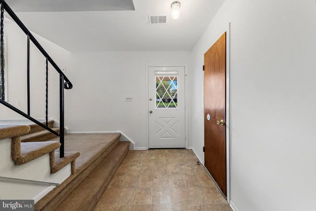 Photo of 52 COLLEEN CIRCLE