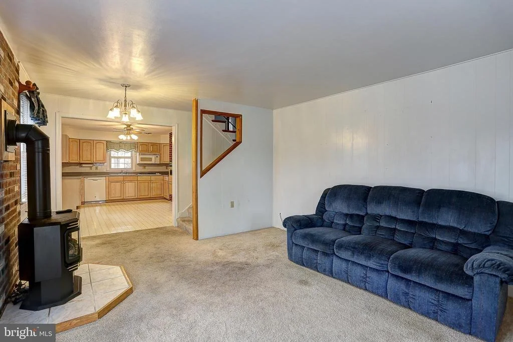 Photo of 6105 WINDHAM ROAD