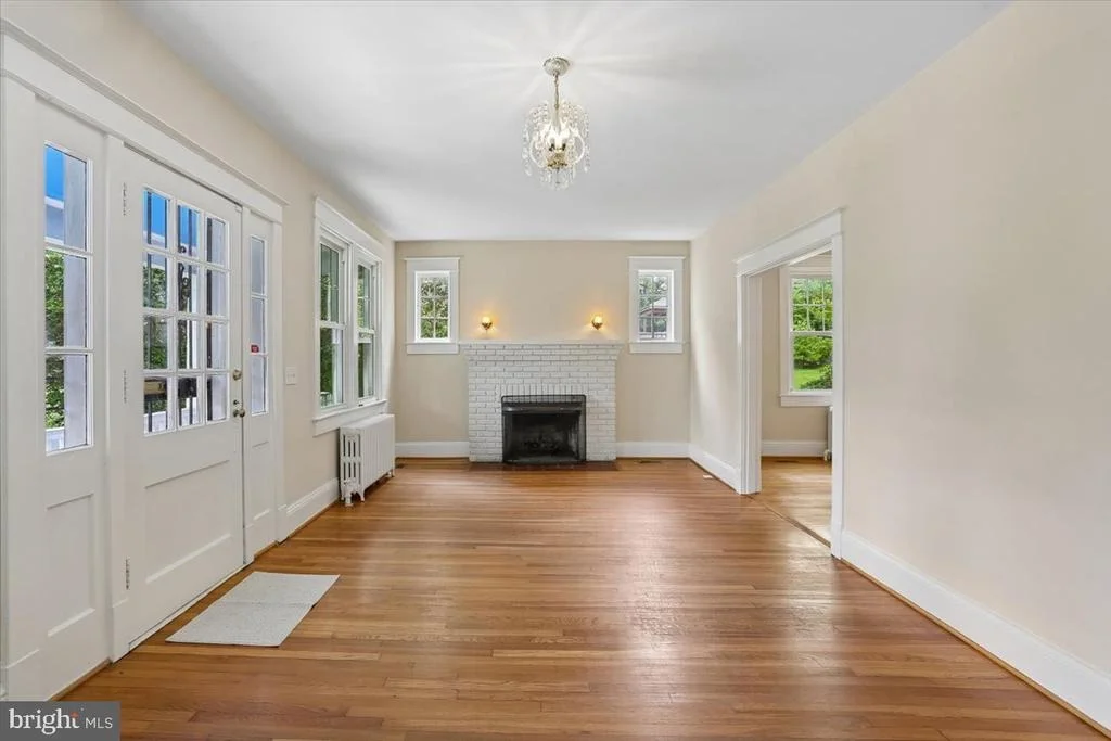 Photo of 9501 COLESVILLE ROAD
