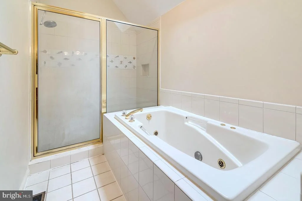 Photo of 208 POND VIEW DRIVE