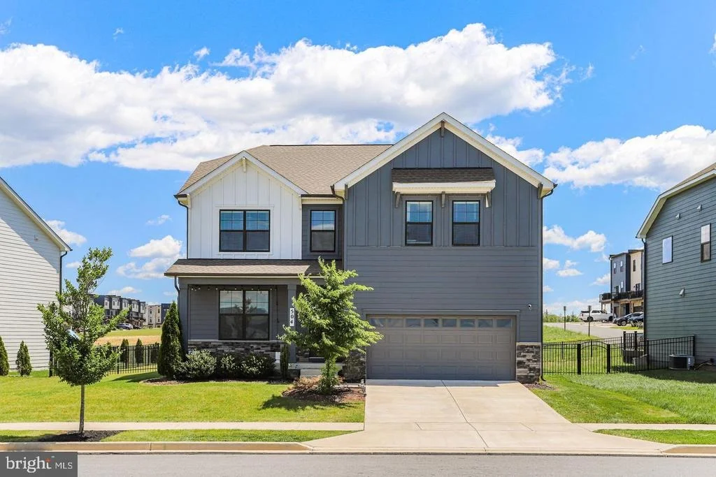 Photo of 504 CARROLL WALK AVE