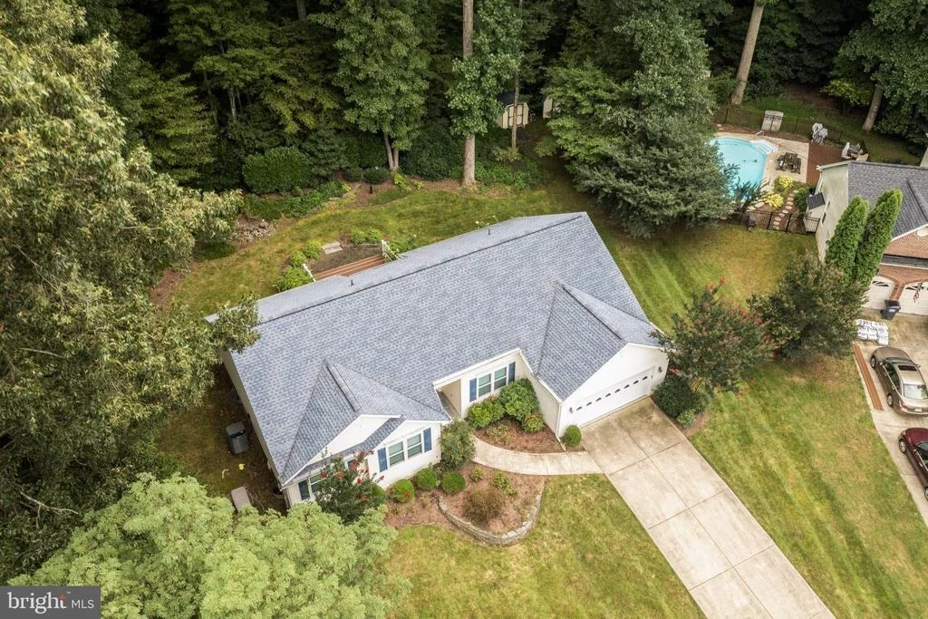 Photo of 8095 SETTLE COURT