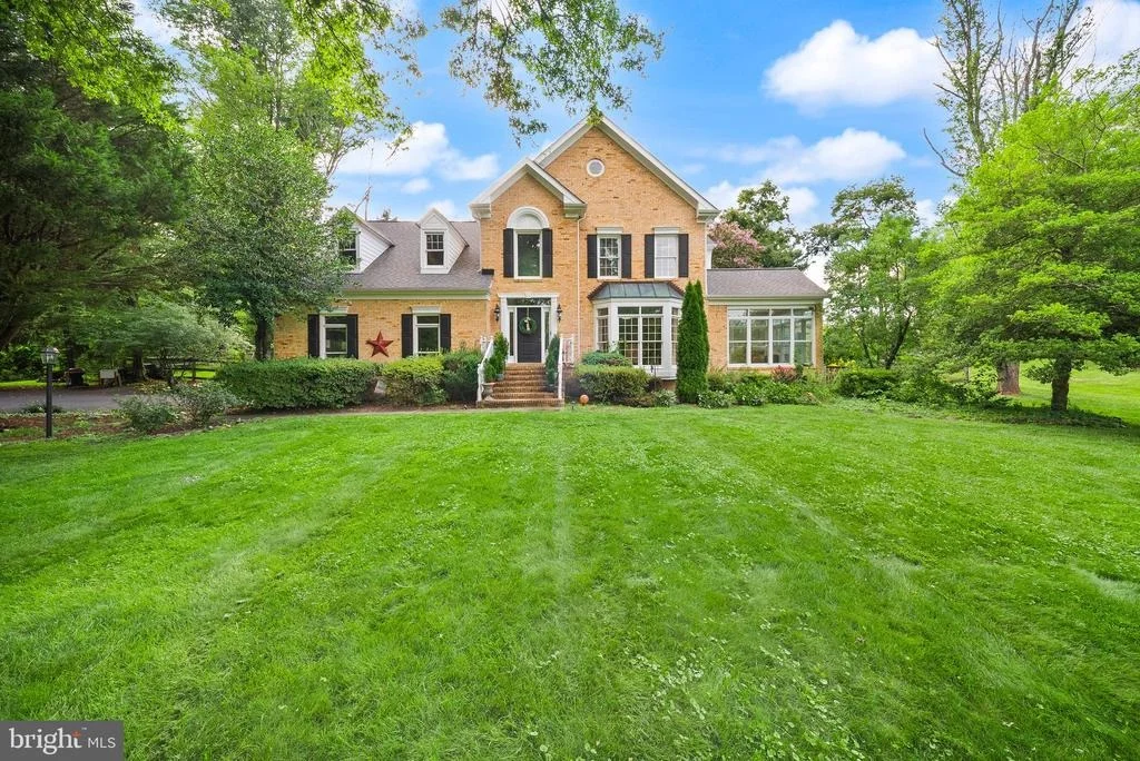 Photo of 4280 LAWNVALE DRIVE