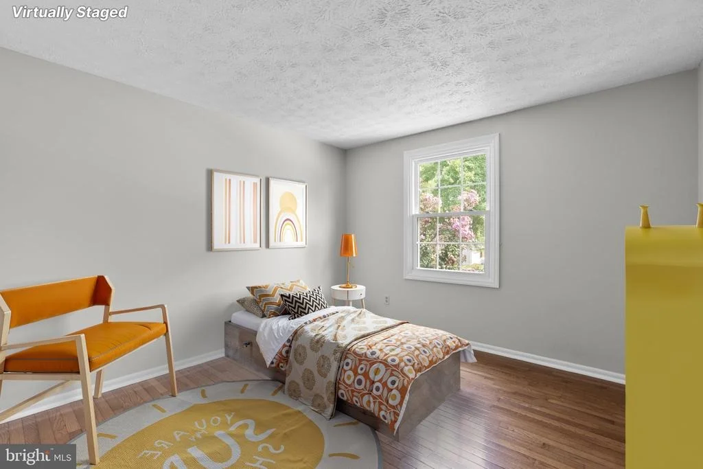 Photo of 8064 RED JACKET WAY