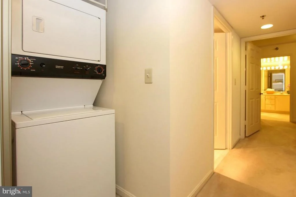 Photo of Unit 303 at 14800 PENNFIELD CIRCLE