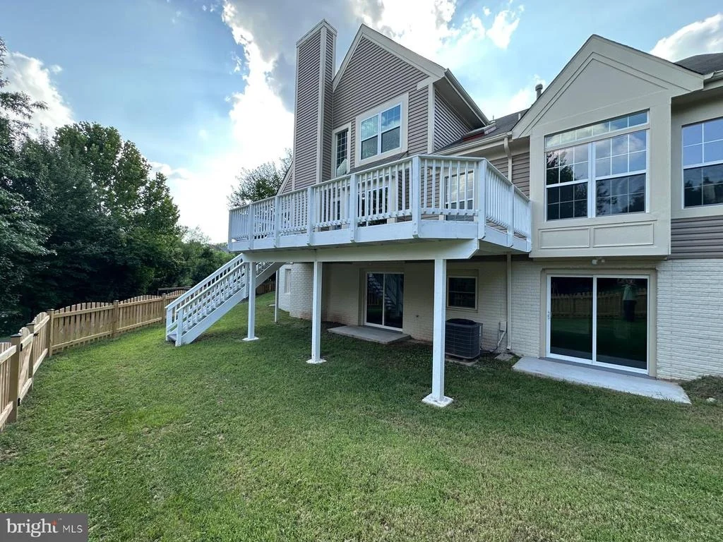 Photo of 43997 NEEDMORE COURT