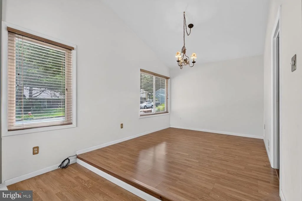 Photo of 323 AVONDALE DRIVE