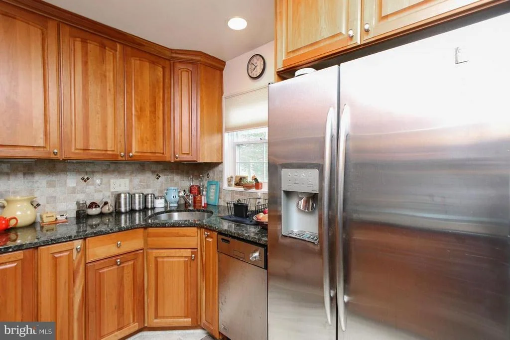 Photo of 417 KERWIN ROAD