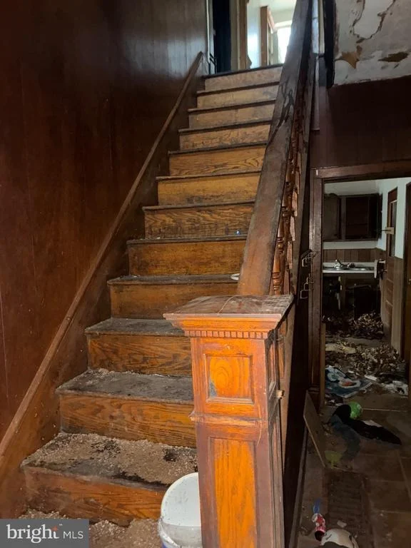 Photo of 107 OAKVIEW DRIVE