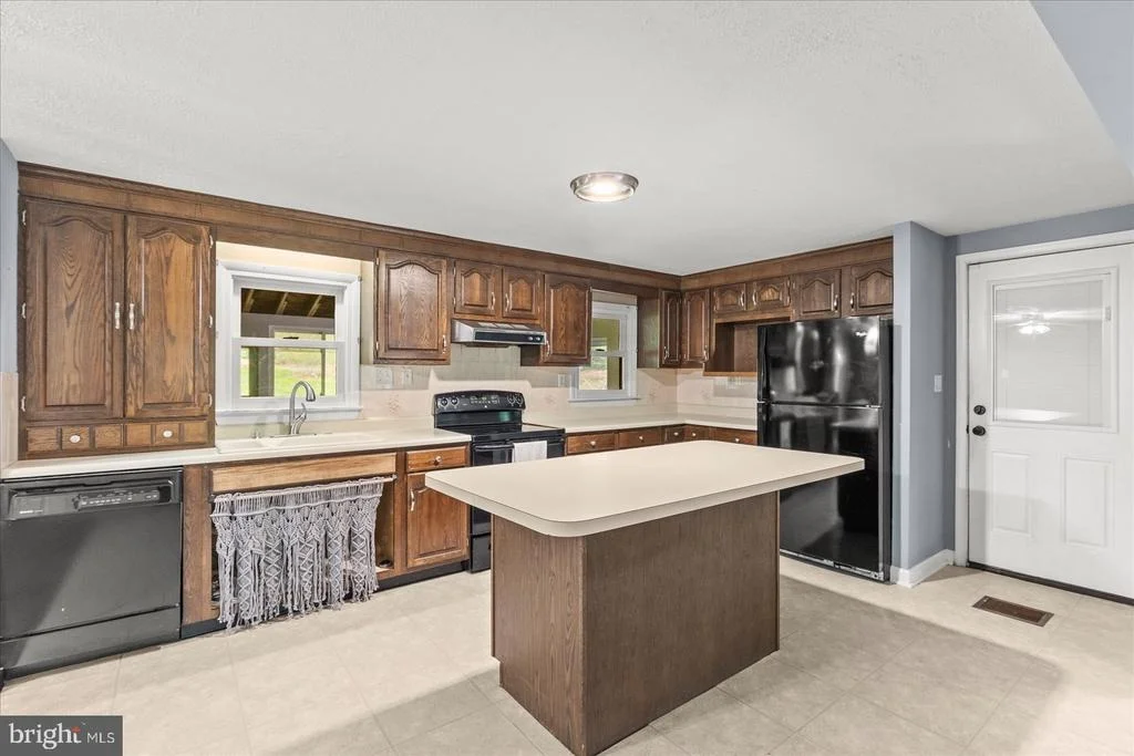 Photo of 1426 RIDGE ROAD