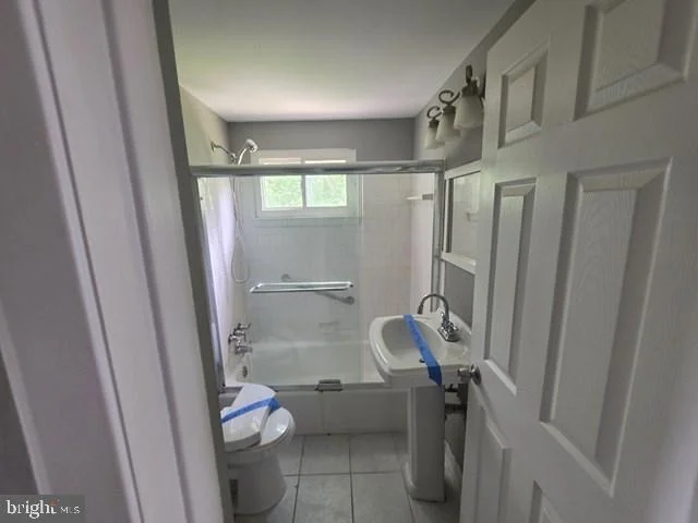 Photo of 3827 CASSANDRA ROAD