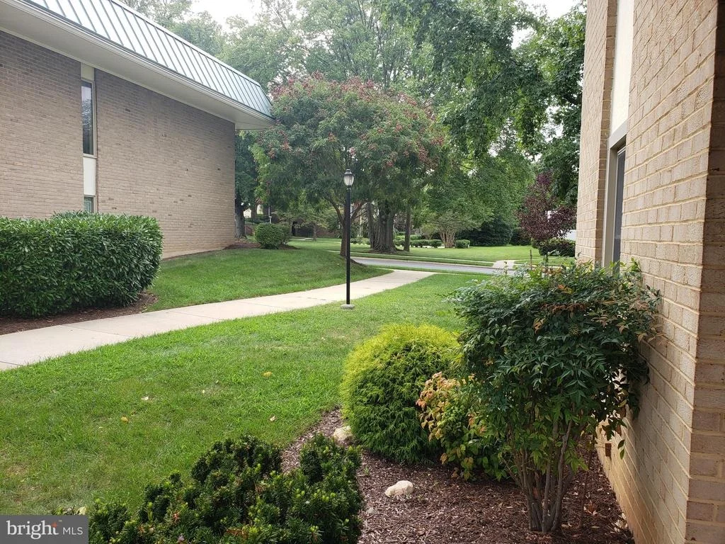 Photo of Unit 82A at 3630 GLENEAGLES DRIVE