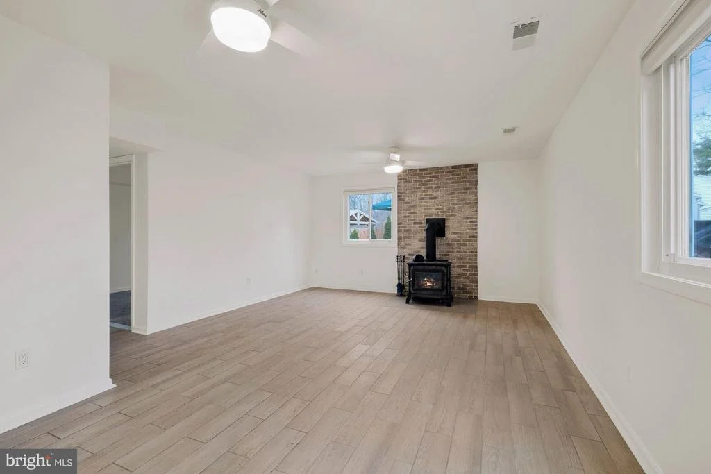 Photo of 7812 SUTHARD DRIVE