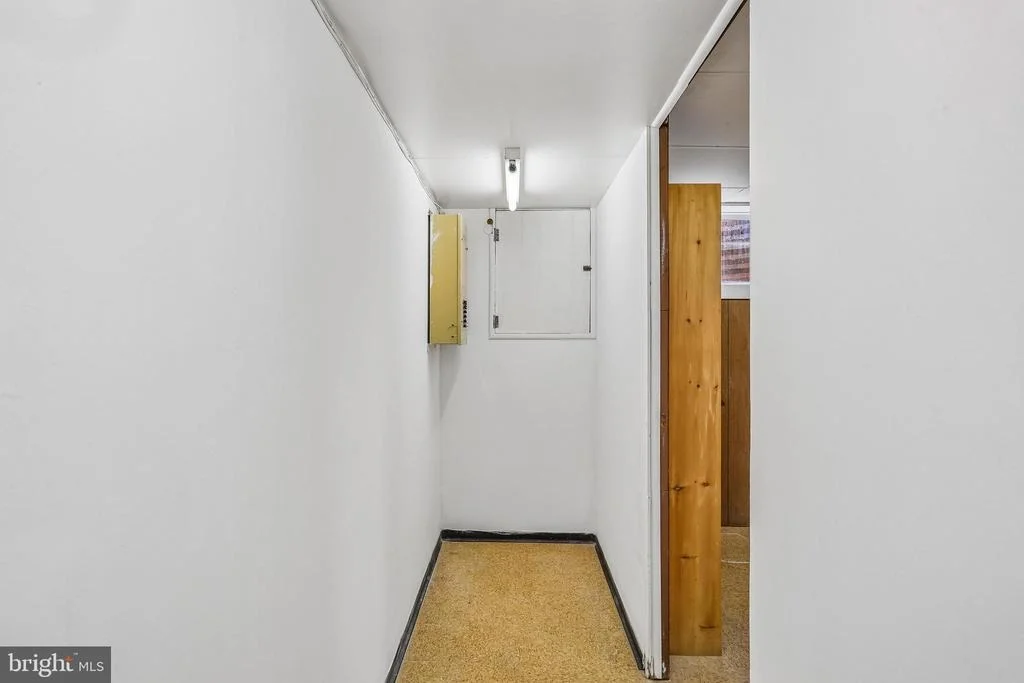 Photo of 2 FOXHALL COURT