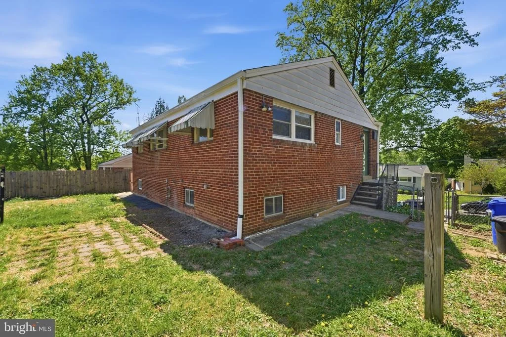 Photo of 10303 HAYWOOD DRIVE