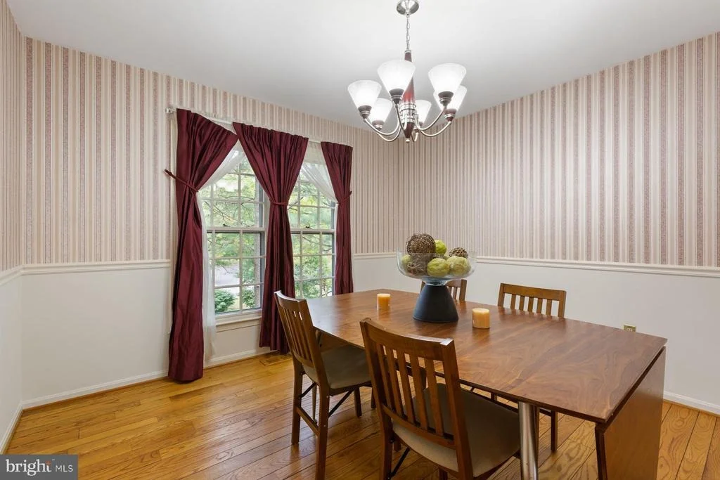 Photo of 19221 GATLIN DRIVE