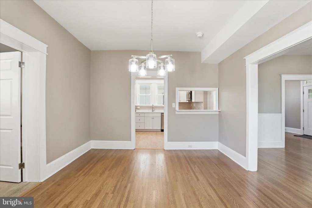 Photo of 819 SUMMIT AVENUE
