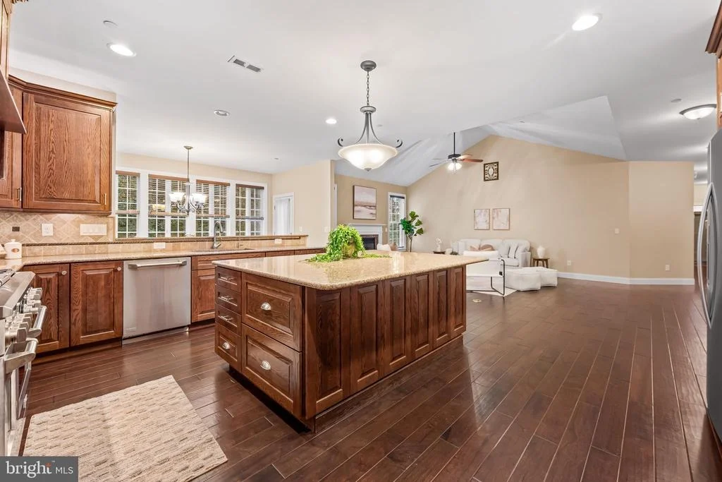 Photo of 1391 MACTON ROAD