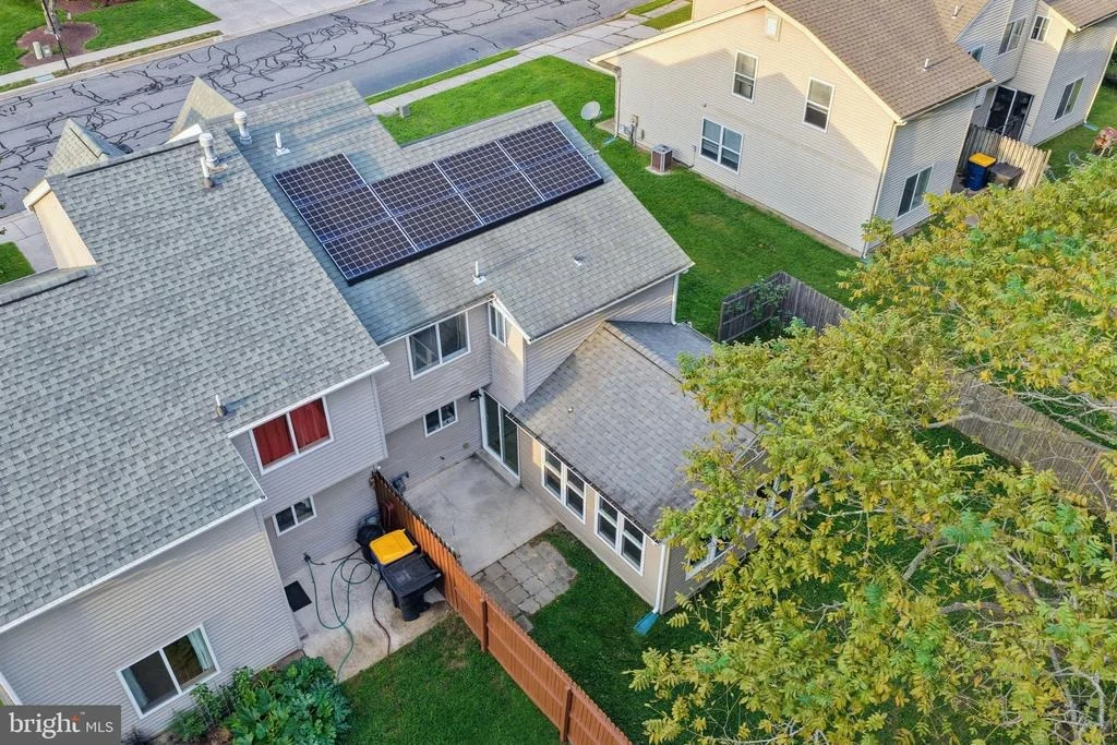 Photo of 19 HEATHERFIELD WAY