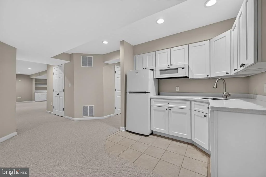 Photo of 10013 PURITAN WAY