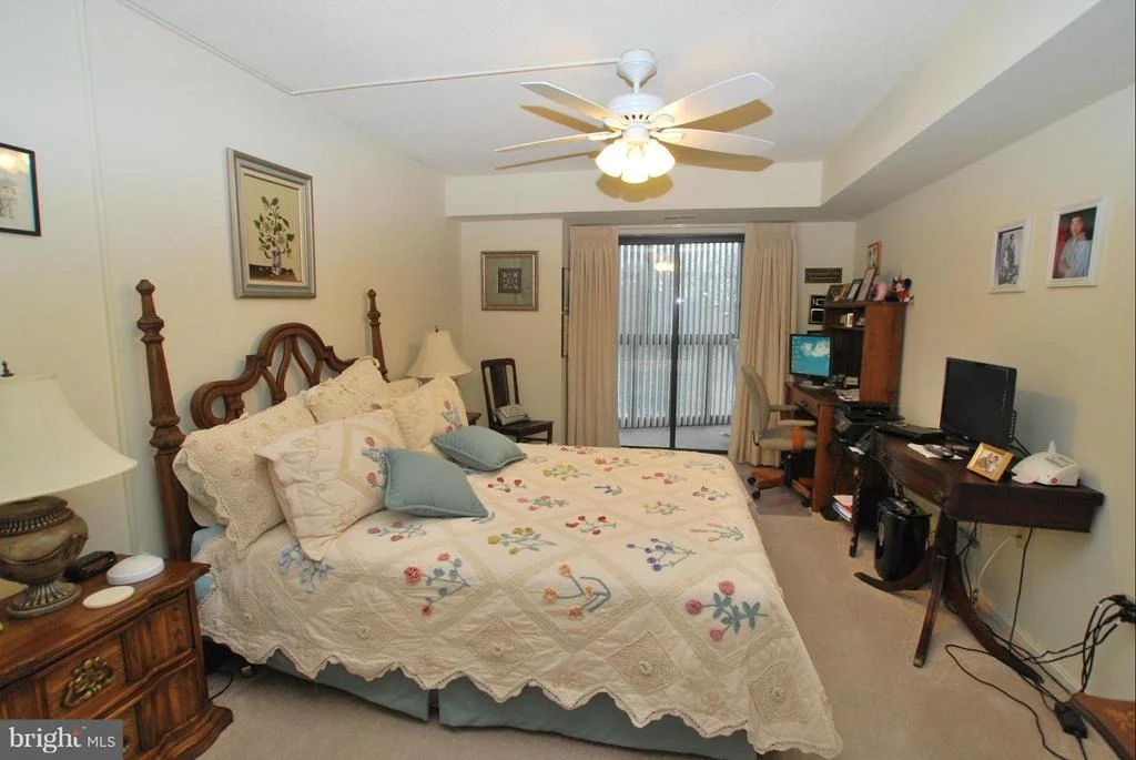 Photo of Unit 703 at 15100 INTERLACHEN DRIVE