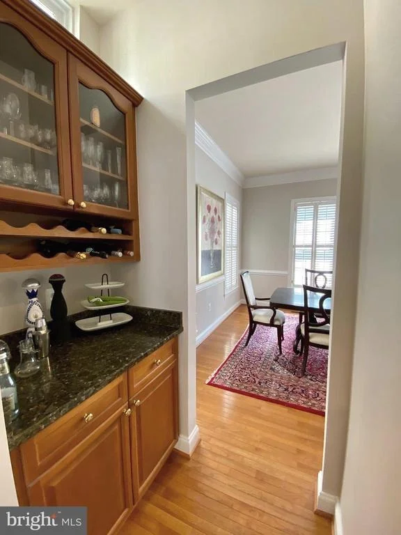 Photo of 807 WOODSIDE PARKWAY