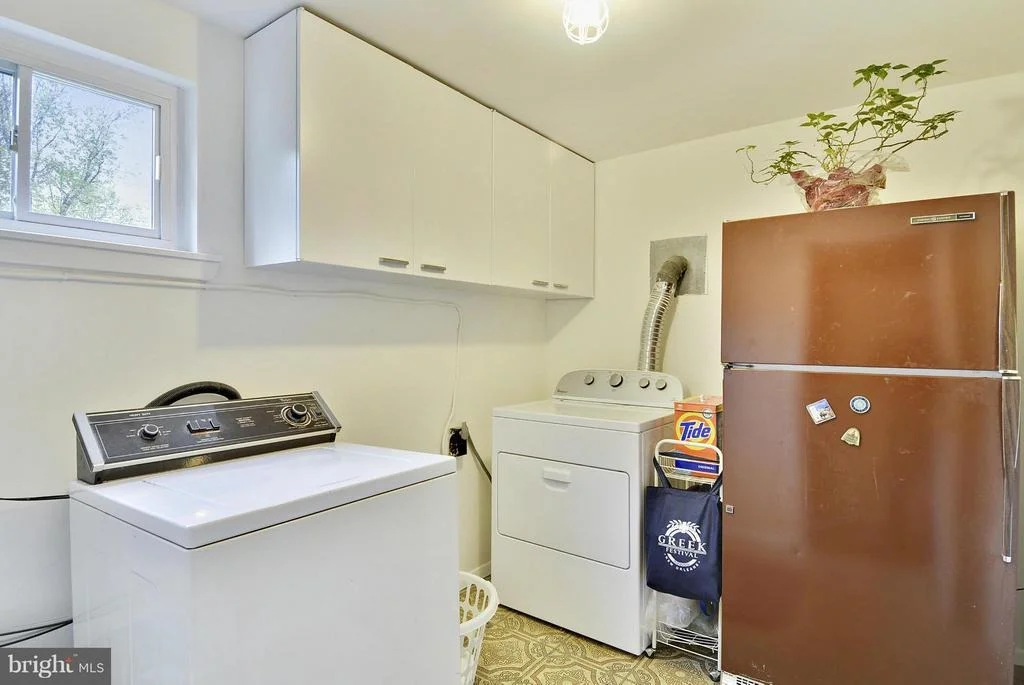 Photo of 2401 HARMON ROAD