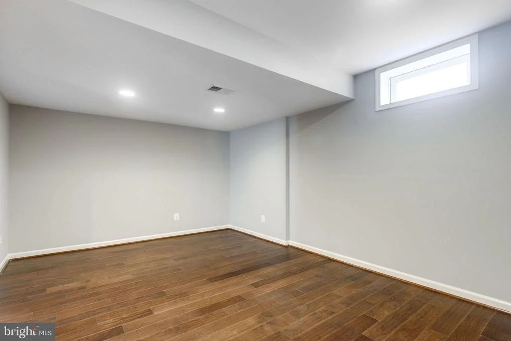 Photo of 6961 TANGLEWOOD DRIVE