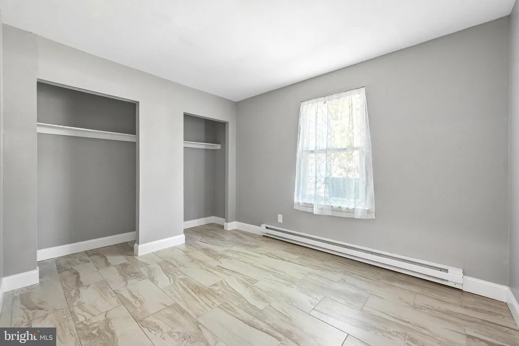 Photo of Unit 204 at 204 BROMLEY ESTATES