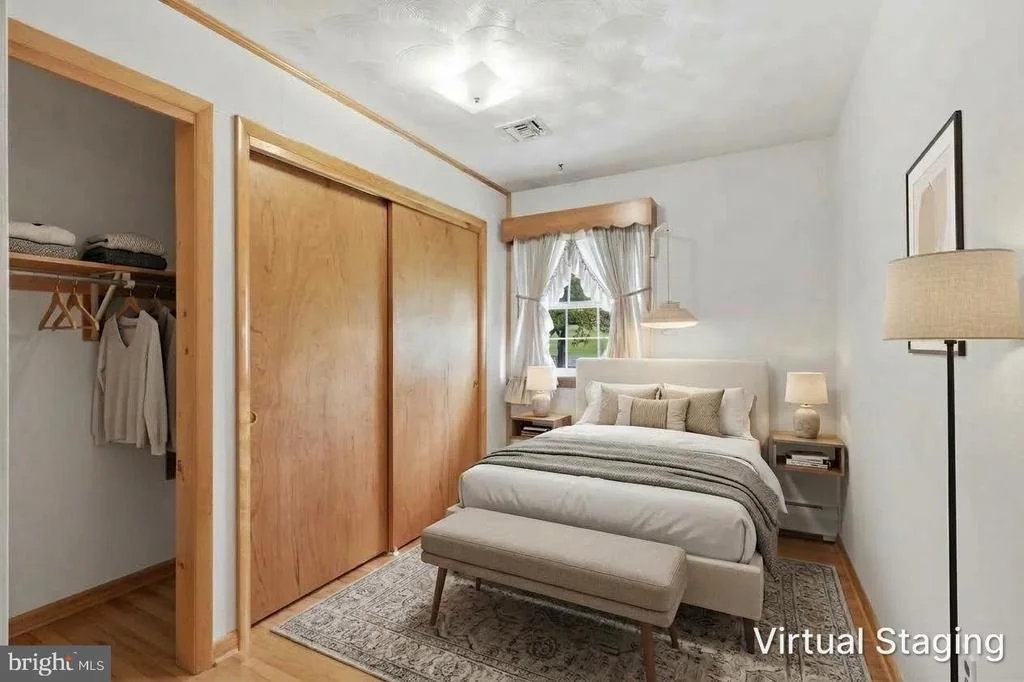Photo of 5893 AMBAU ROAD