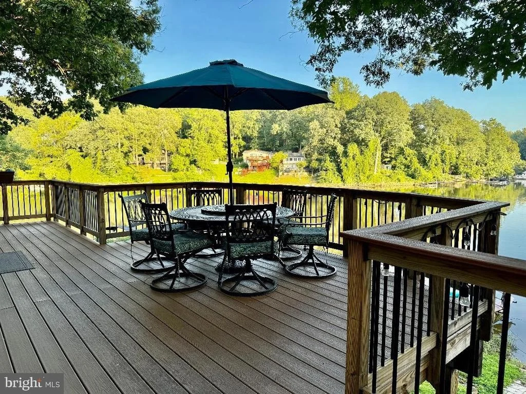 Photo of 8389 HIGHVIEW STREET