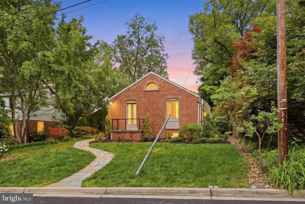 Photo of 9109 BRADFORD ROAD