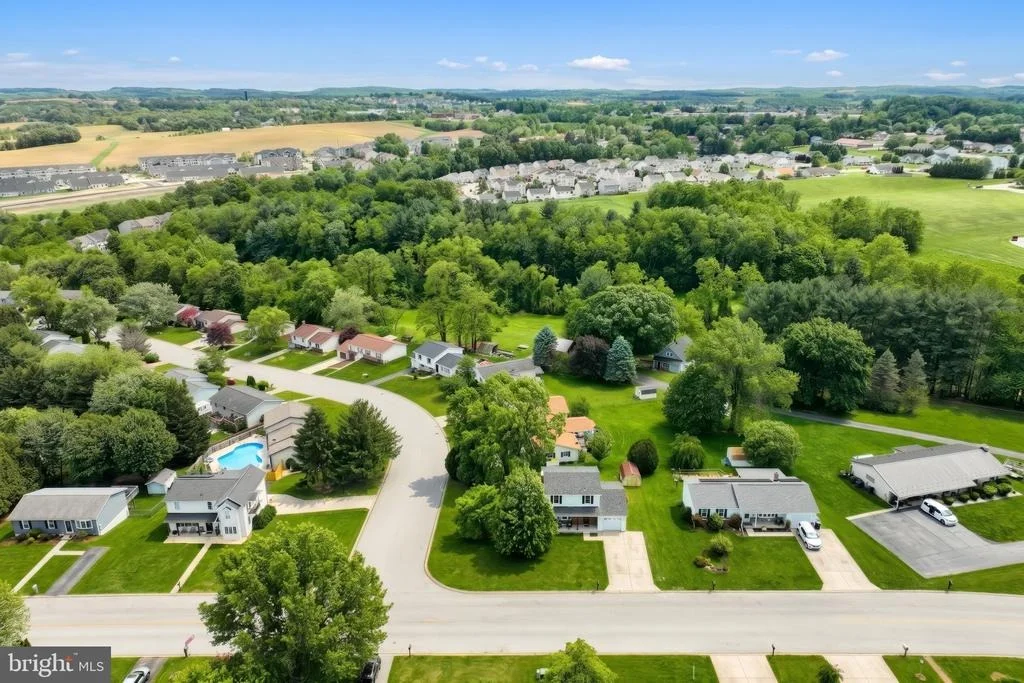 Photo of 27 COLONIAL DRIVE